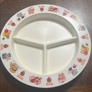 VINTAGE 1980’S Strawberry Shortcake Divided Plate